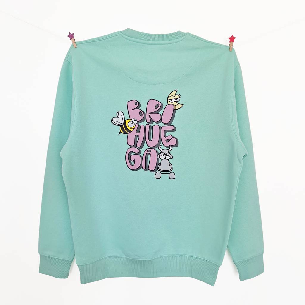 Qué comprar en Brihuega.
Sudadera para hombre y chico, color verde menta, con un divertido graffiti en la espalda, al más puro estilo de las camisetas Kukusumusu.
Turismo Brihuega.