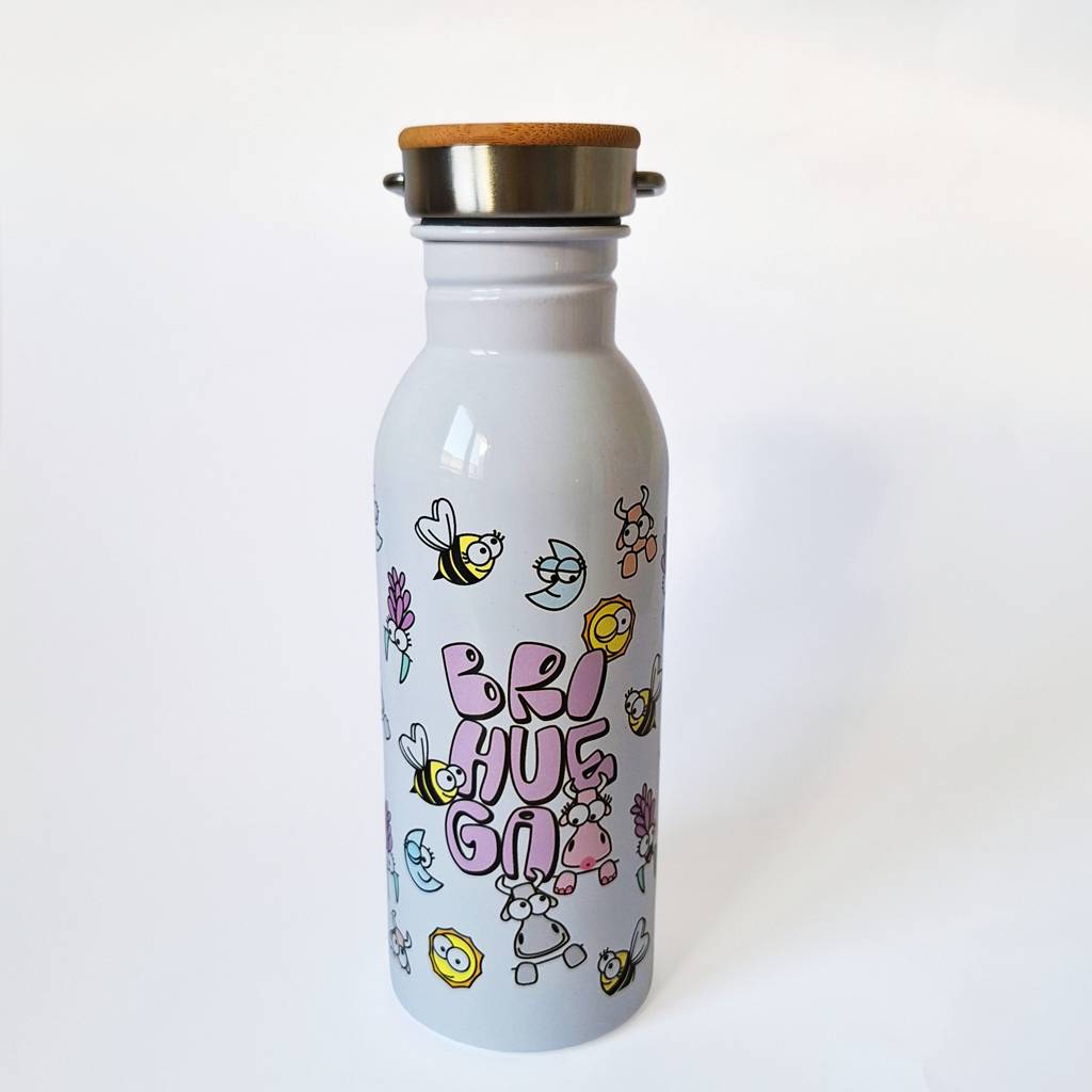 Botella grafiti de Brihuega con un divertido estampado de vaquitas, abejas, flores de lavanda, lunas y soles, para que recuerdes el festival de la lavanda y los encierros de Brihuega!!