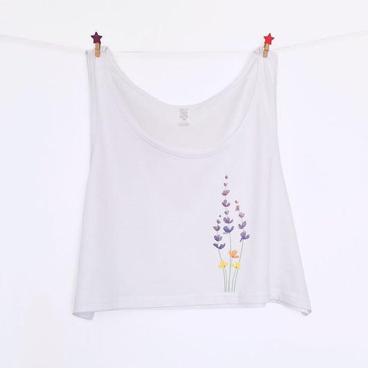 Qué comprar en Brihuega.
Camiseta blanca de tirantes para mujer.
Tiene un bonito estampado de campo de lavanda a la acuarela.
Ideal para llevar al festival de la lavanda.
Brihuega Spain.
Brihuega turismo.